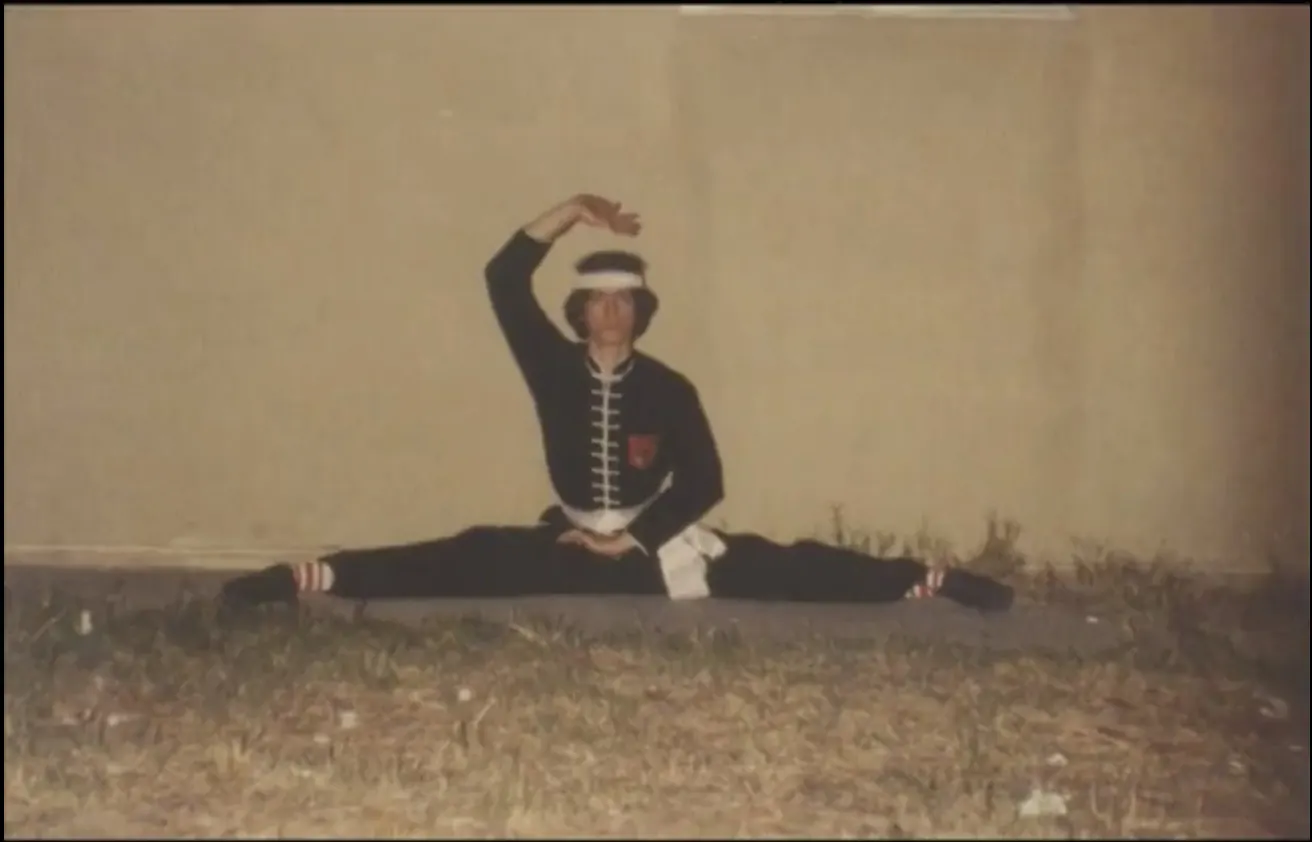 Full splits — competition era
